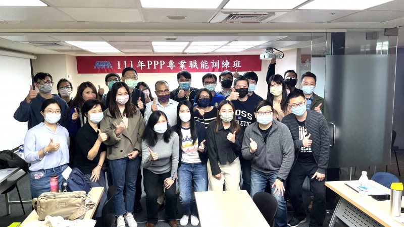 **頒發結業證書後，大合照